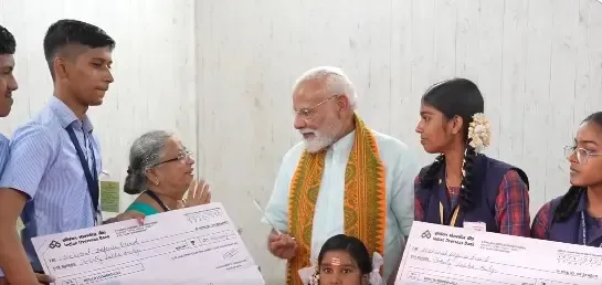 PM Modi Engages with Students and Social Worker During Nagercoil Visit