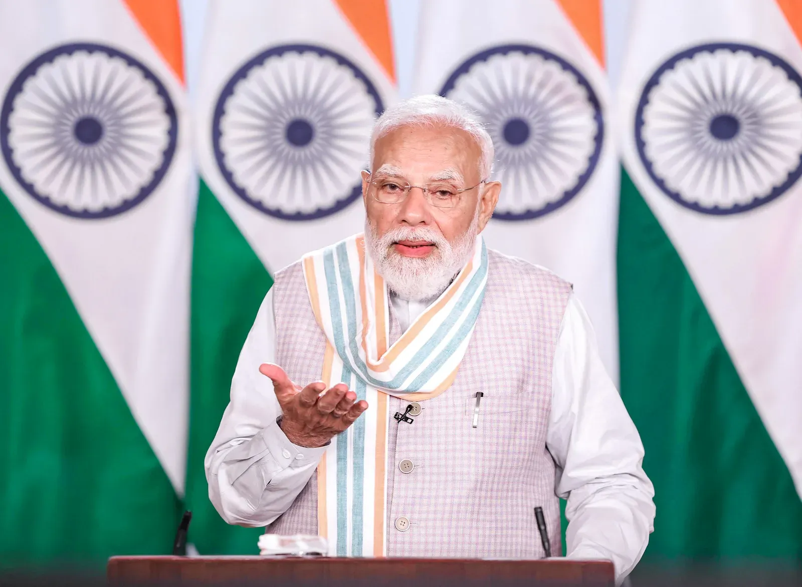 प्रगति की 51वीं बैठक: PM मोदी ने ₹30,000 करोड़ के 7 इंफ्रा प्रोजेक्ट्स की समीक्षा की, रूफटॉप सोलर पर दिया मिशन मोड का निर्देश