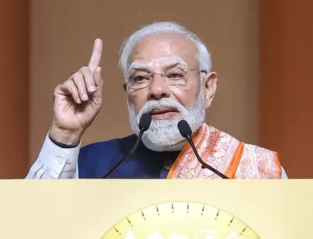 पीएम मोदी ने की क्रिसमस और नए साल पर स्वदेशी उत्पाद अपनाने की अपील, 'मन की बात' की 10 खास बातें  