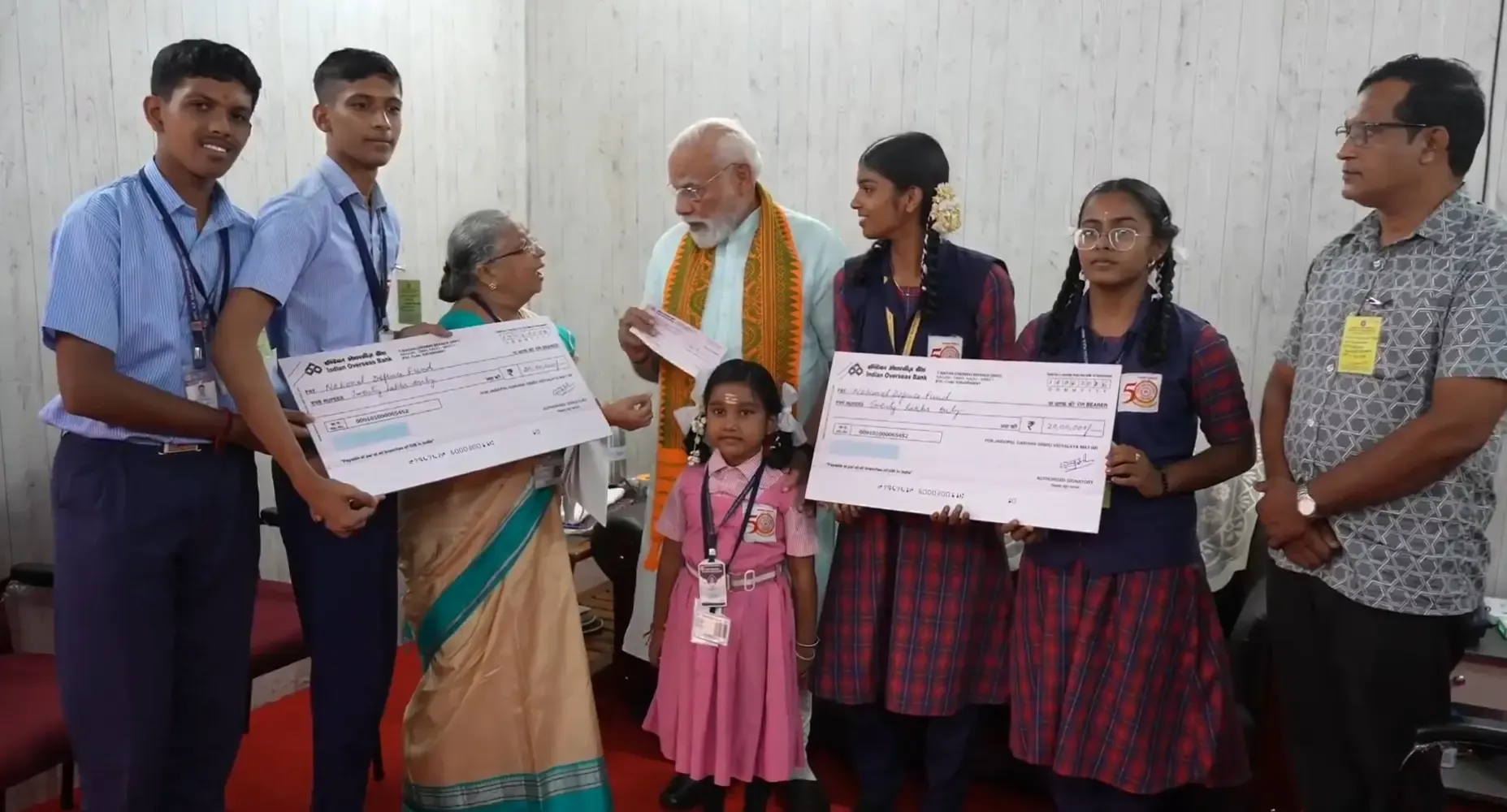 पीएम मोदी ने नागरकोइल में गिरिजा अम्मा से की यादगार मुलाकात, कहा- मेरा सौभाग्य...