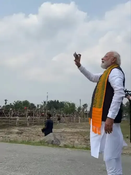 पीएम मोदी ने सिलीगुड़ी में साझा किया वीडियो, बोले- 'बंगाल का मिजाज जानने आइए'