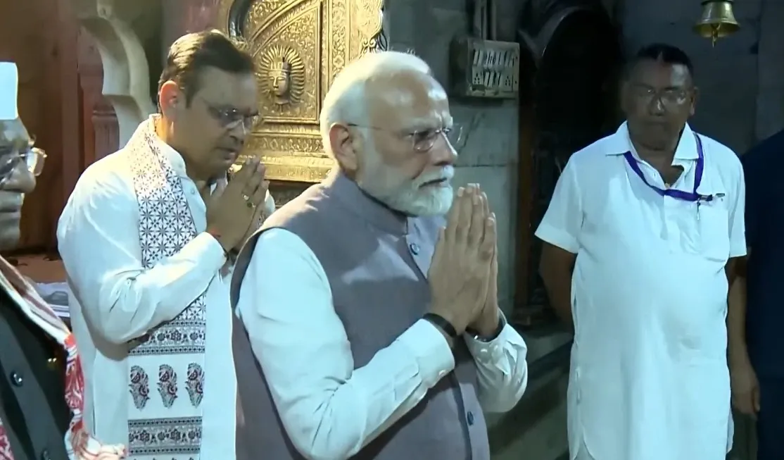 Did PM Modi Visit the Historic Karni Mata Temple in Rajasthan?