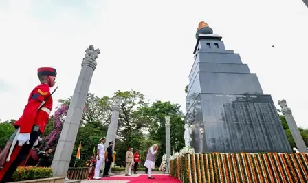 PM Modi Honors Indian Peace Keeping Force Memorial in Sri Lanka