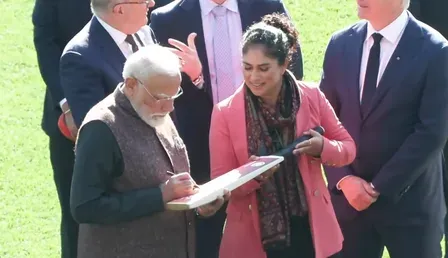 पीएम मोदी मेलबर्न क्रिकेट ग्राउंड पहुंचे, भारत-ऑस्ट्रेलिया स्पोर्ट्स कोलेबरेशन रोडमैप किया लॉन्च
