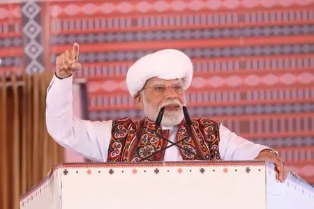Modi revives Rahul Gandhi's 'aloo se sona' jibe at Banaskantha farmers rally