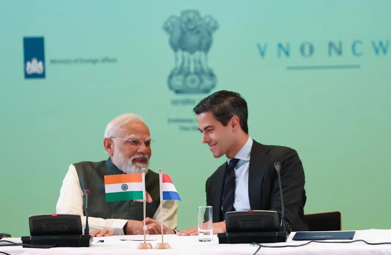 हेग में PM मोदी की CEO राउंडटेबल: नीदरलैंड्स की कंपनियाँ भारत में बढ़ाएंगी निवेश, सेमीकंडक्टर-शिपिंग पर बड़ी चर्चा
