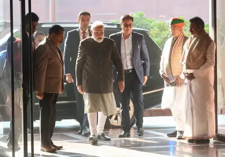 पीएम मोदी शुक्रवार को उत्तर प्रदेश के एनडीए सांसदों के साथ संसद भवन में करेंगे मुलाकात 
