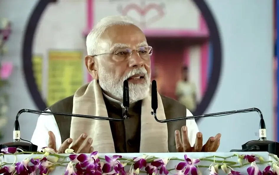 PM Modi Critiques Congress for Longstanding Neglect in Chhattisgarh