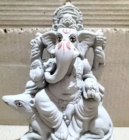 PM Modi urges clay Ganesh idols for Utsav, back local artisans