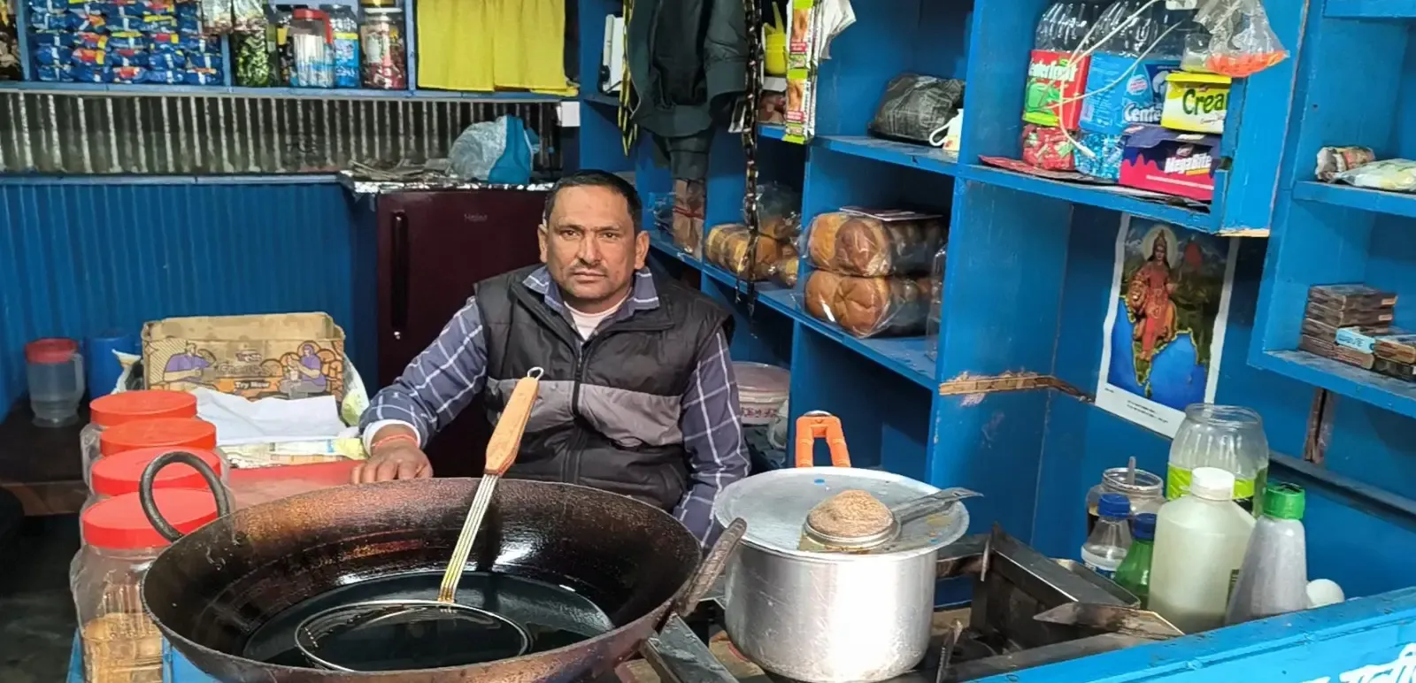How is the PM SVANidhi scheme transforming street vendors' lives in Chamoli?