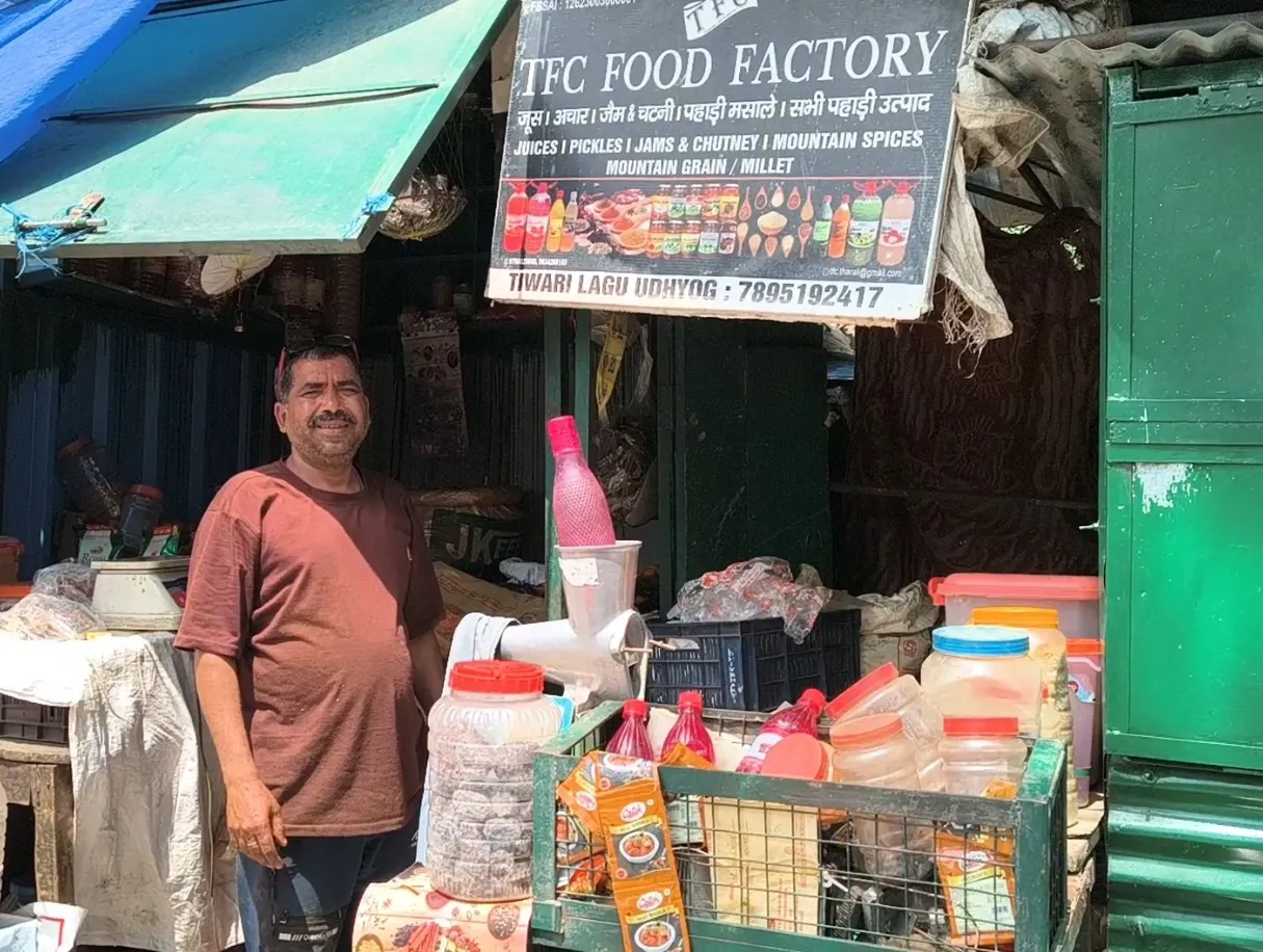 How is the PM SVANidhi Scheme Transforming the Lives of Street Vendors in Chamoli?