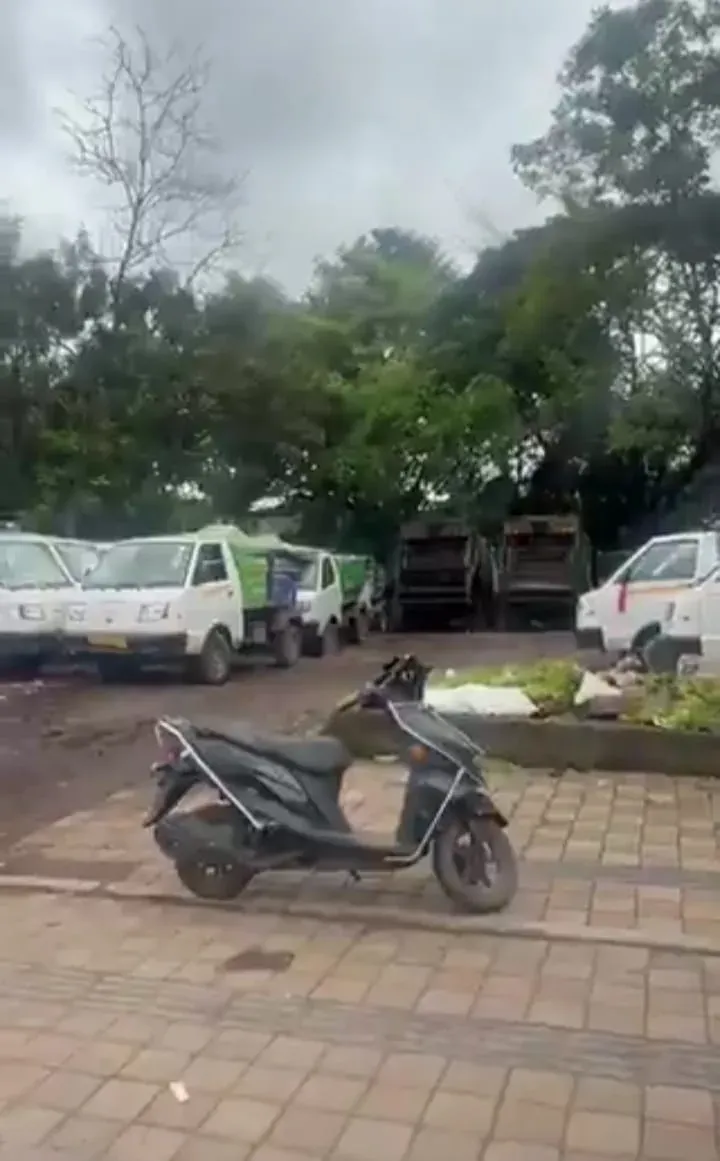 PMC employees' strike chokes Patna sanitation, 1,200 tonnes daily waste at risk