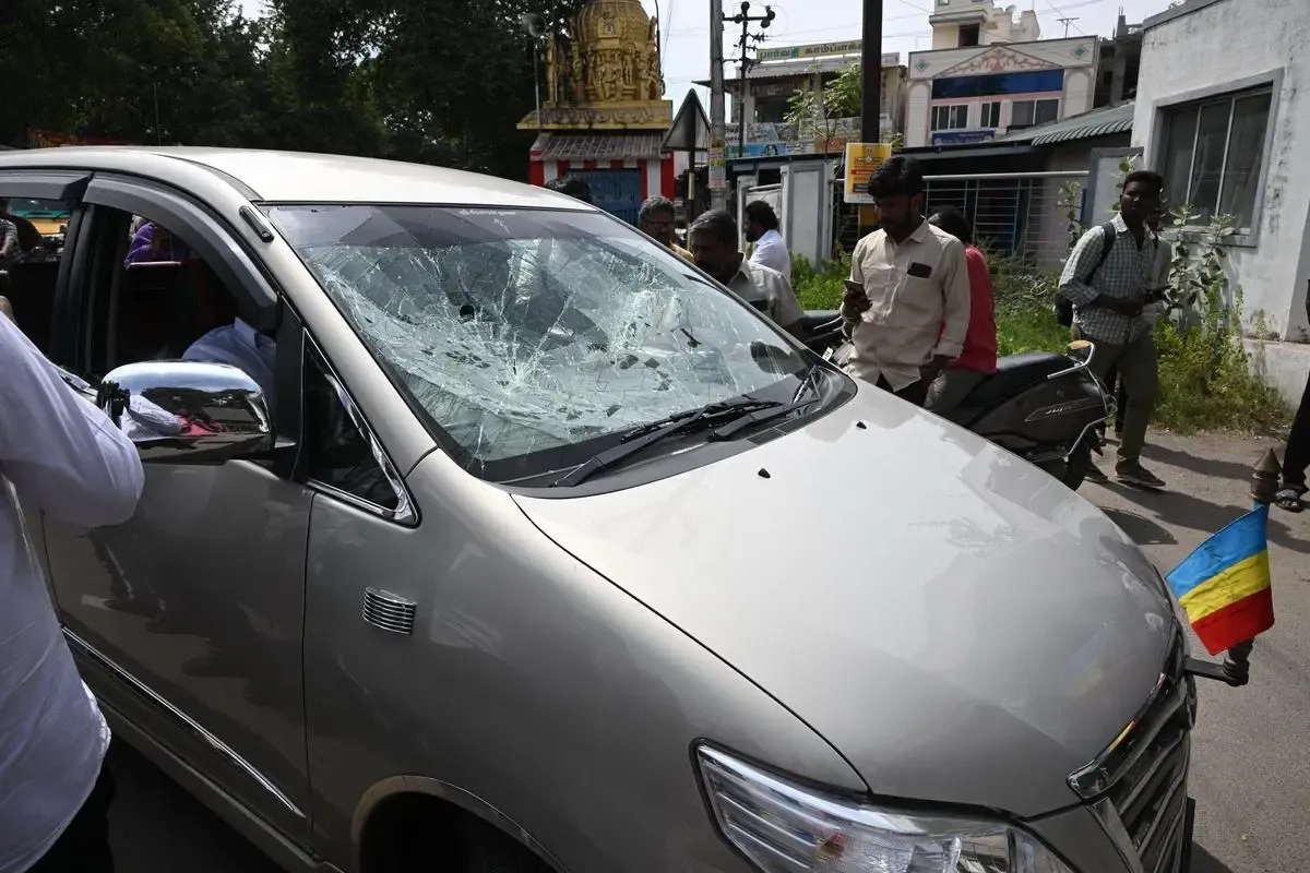 What Happened During the PMK Faction Clash? MLA Arul’s Convoy Attacked in Salem, Five Injured