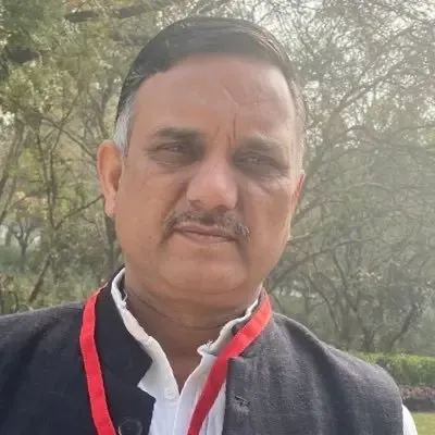 पुलिस को हिंसा की जानकारी होती है, लेकिन कोई कार्रवाई नहीं करती : सपा नेता उदयवीर सिंह