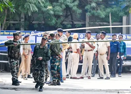 बिहार: 36 दिवंगत पुलिसकर्मियों के परिजनों को मिली 25 करोड़ रुपए की बीमा राशि