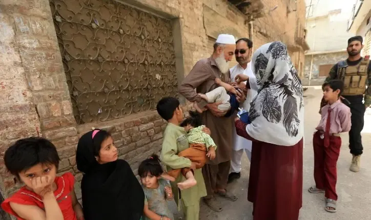 Is Poliovirus Present in 40 Sewage Samples Across Pakistan in December 2025?