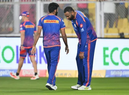 कीरोन पोलार्ड पर मैच फीस का 15% जुर्माना, IPL कोड ऑफ कंडक्ट उल्लंघन में 1 डिमेरिट पॉइंट भी