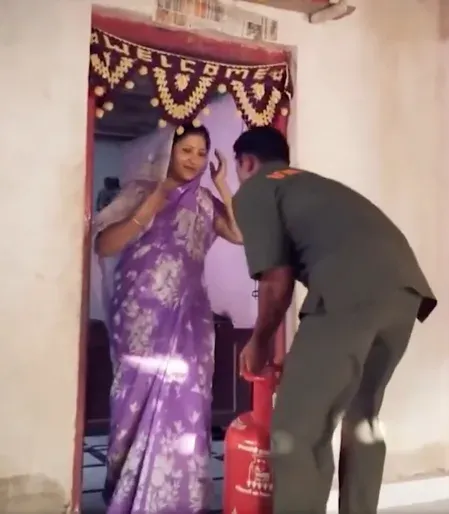Ujjwala households pay ₹613 for LPG as govt absorbs ₹587 subsidy per cylinder