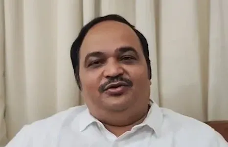 इस्लाम को श्रेष्ठ बताने पर भड़के आनंद दुबे, बोले — 'सनातन का डंका पूरे विश्व में बजता है'