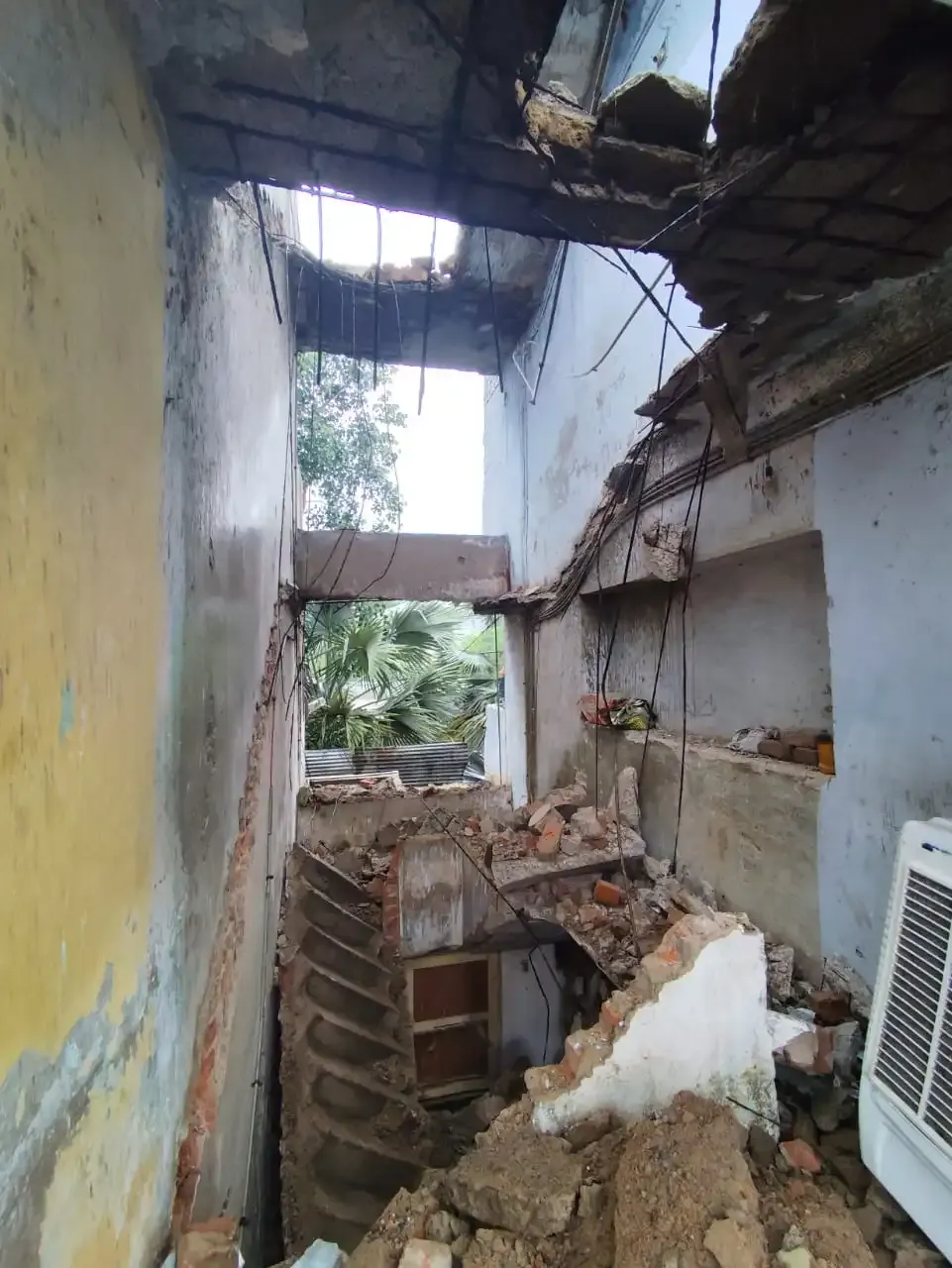 What Caused a Part of a Crumbling Building to Collapse in Ahmedabad, 16 Rescued?