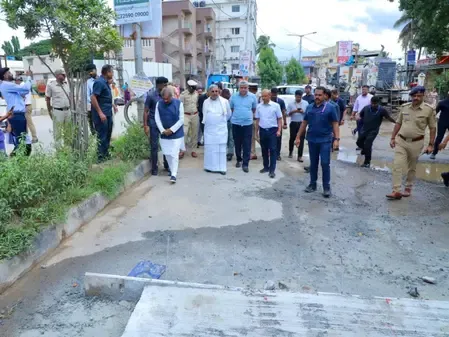 Is the Pothole Crisis Being Addressed? CM Siddaramaiah Inspects Bengaluru Roads