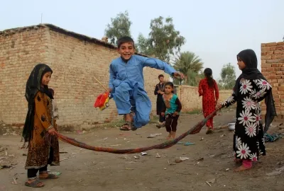 SPDC Report Reveals Pakistan's True Poverty Rate at 43.5%