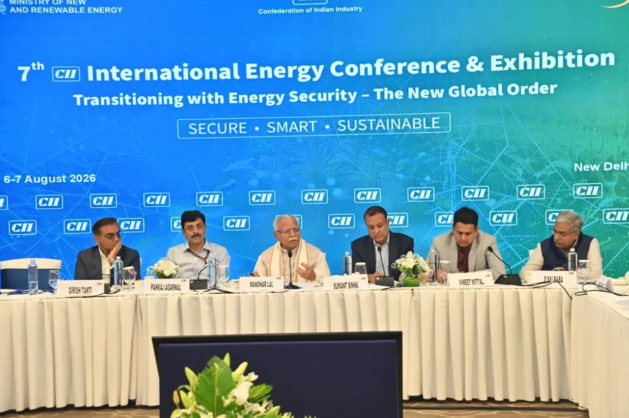 Power Minister Khattar pushes indigenisation at CII roundtable