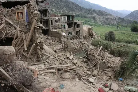 What impact did the recent earthquake have on Afghanistan?