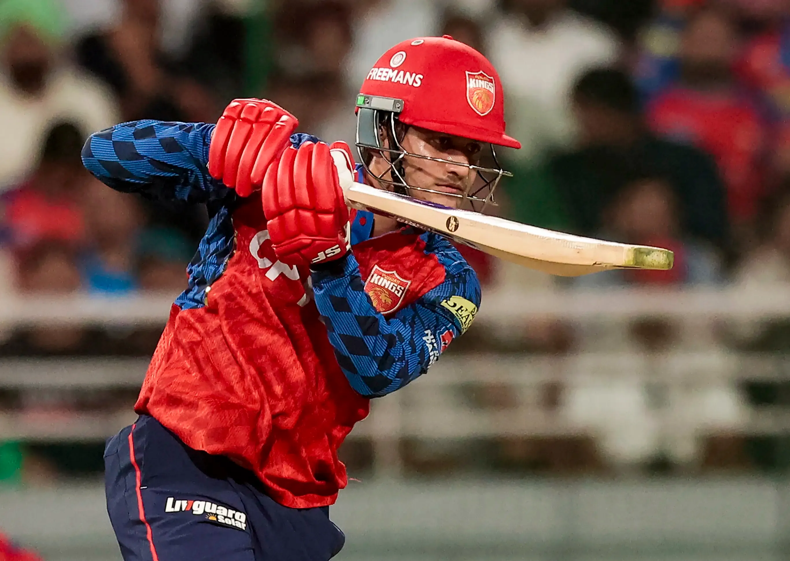 प्रियांश आर्या का पावरप्ले के बाद बल्ले से योगदान: एक विशेष पारी