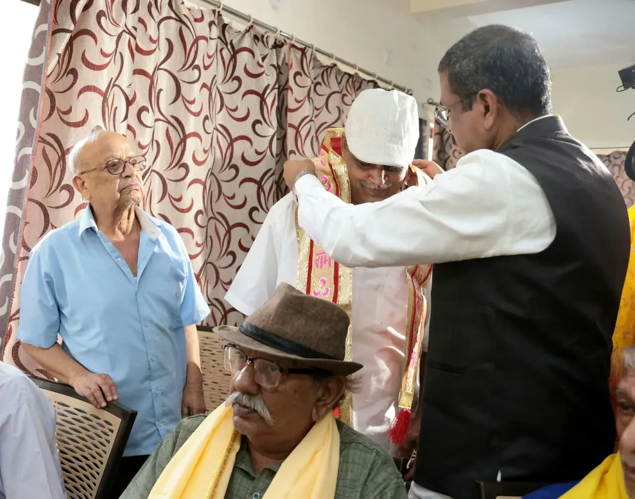 Pradhan Hails Anand Dham, Sewa Madhya's 12 Years of Elder Care