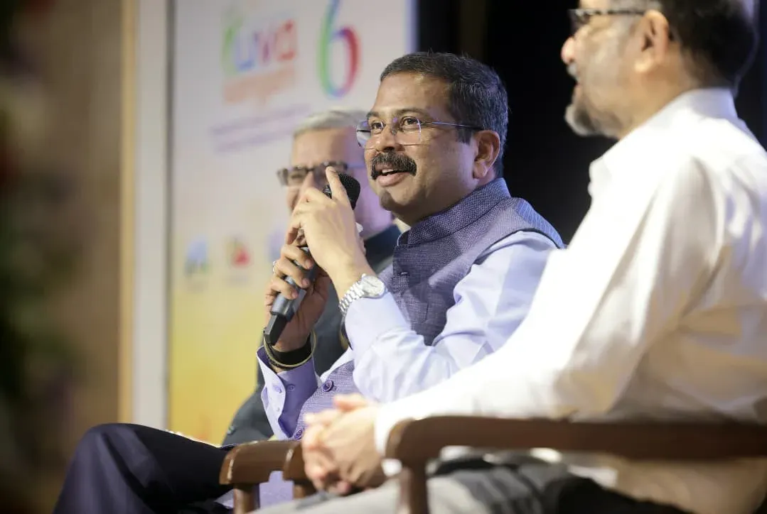 Pradhan Meets Yuva Sangam Phase 6 Youth from Chhattisgarh, Delhi