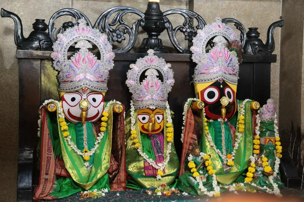 Pradhan Prays for PM Modi's Long Life at Hauz Khas Jagannath Temple