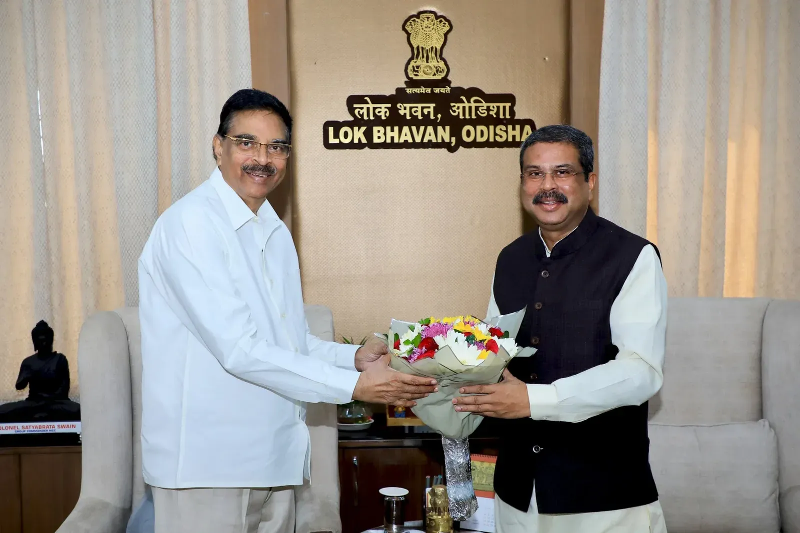 Pradhan Wishes Odisha Governor Hari Babu on Birthday