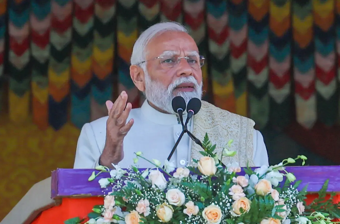 क्या प्रधानमंत्री मोदी भूटान के चतुर्थ नरेश से मिलेंगे और समारोह में भाग लेंगे?