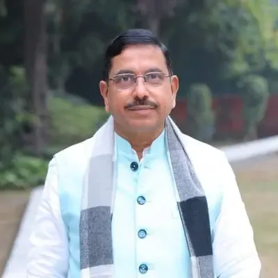 प्रधानमंत्री मोदी समेत कई कैबिनेट मंत्रियों ने प्रल्हाद जोशी को जन्मदिन की बधाई दी