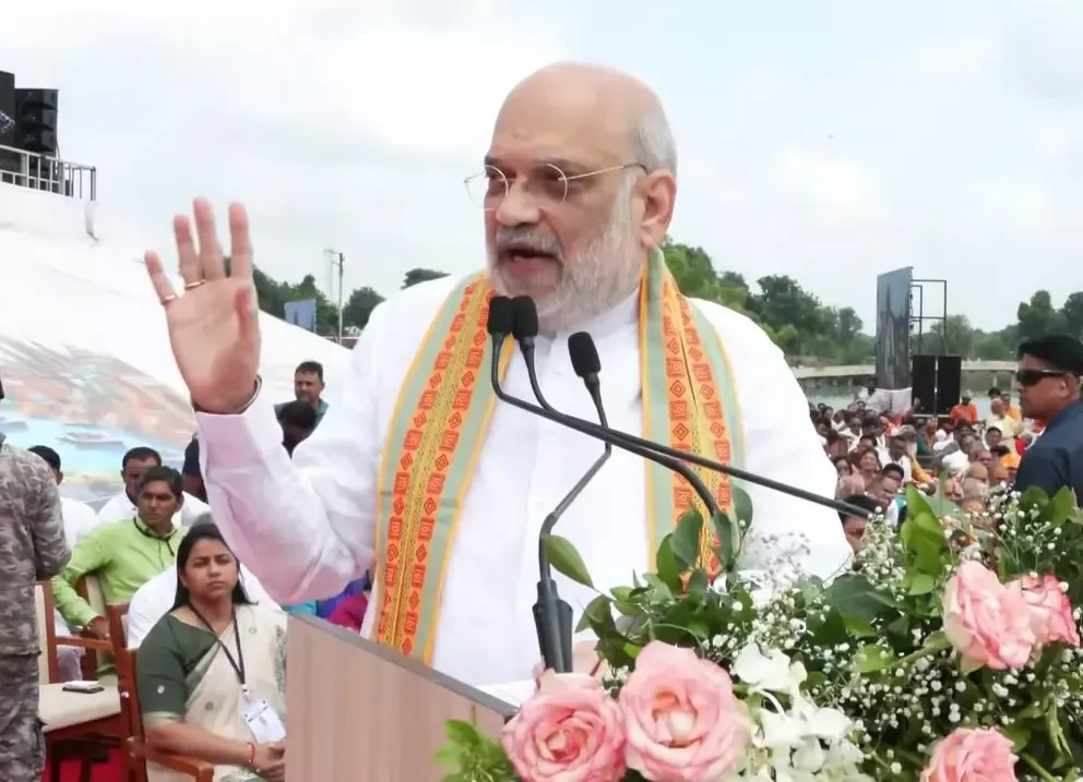 अमित शाह वडनगर पहुंचे: मोदी के जन्मदिन पर बोले — 'जीवन का क्षण-क्षण भारत को समर्पित'