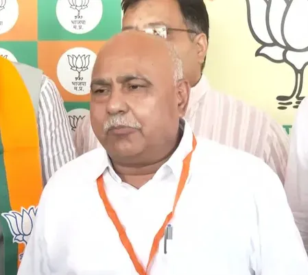 PM मोदी की ऊर्जा बचत अपील की अवहेलना पड़ी भारी, भिंड किसान मोर्चा अध्यक्ष सज्जन सिंह यादव बर्खास्त