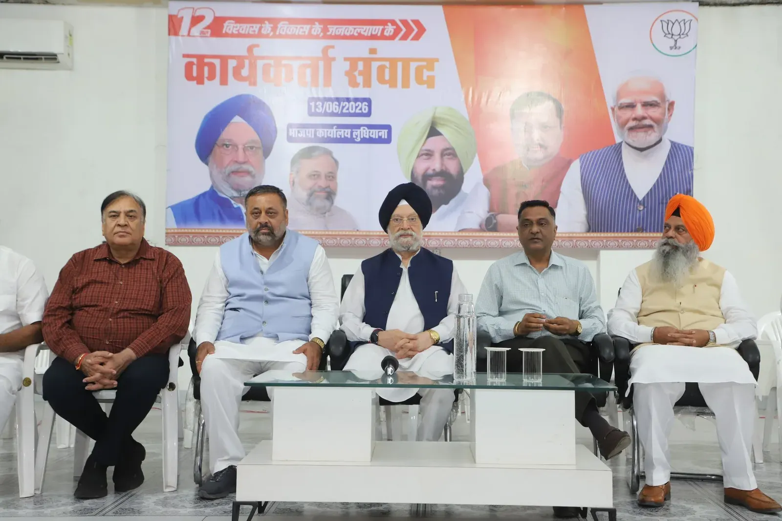 मोदी के 12 साल: हरदीप पुरी बोले — नेहरू का रिकॉर्ड टूटा, पेट्रोल 3.1% सस्ता हुआ
