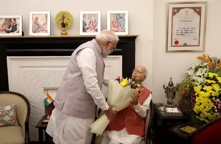 प्रधानमंत्री मोदी ने भारत रत्न लालकृष्ण आडवाणी से की मुलाकात, जन्मदिन की शुभकामनाएं दीं