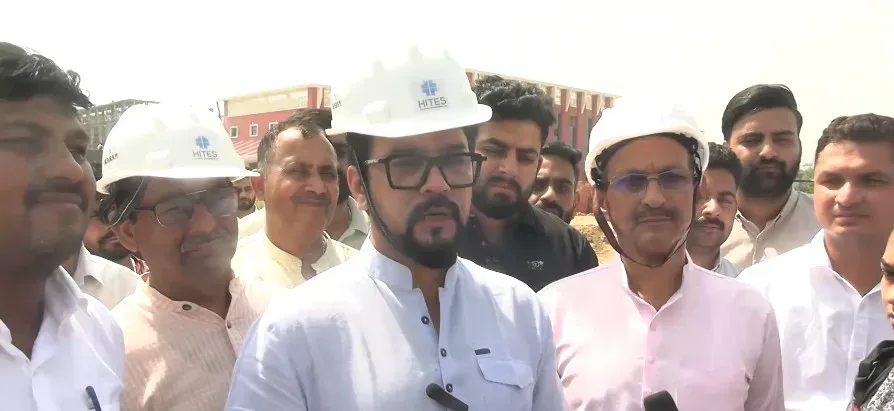 ऊना में पीजीआई सैटेलाइट सेंटर का निरीक्षण, अनुराग ठाकुर बोले — दिसंबर 2026 तक जनता को समर्पण का लक्ष्य