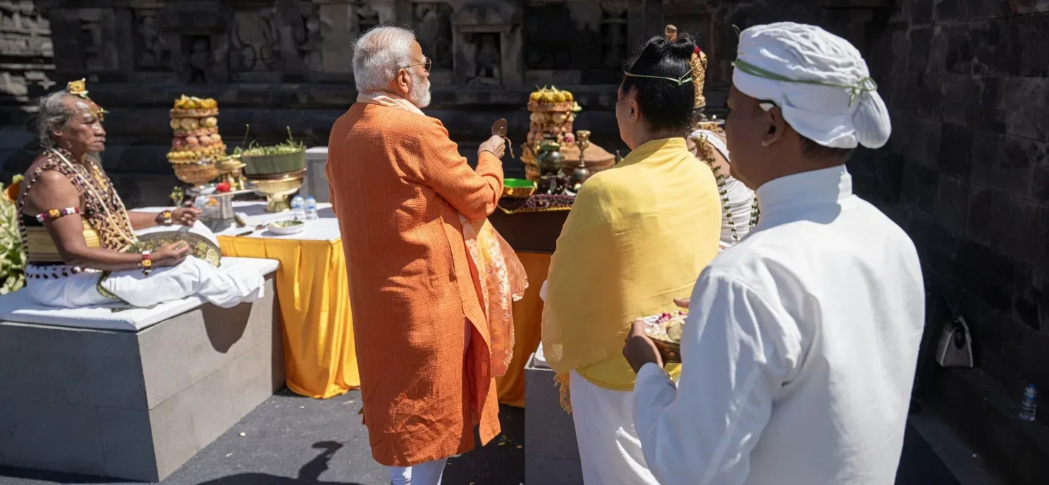 PM मोदी ने प्रम्बानन मंदिर में की पूजा-अर्चना, राष्ट्रपति प्रबोवो के साथ संरक्षण परियोजना का उद्घाटन