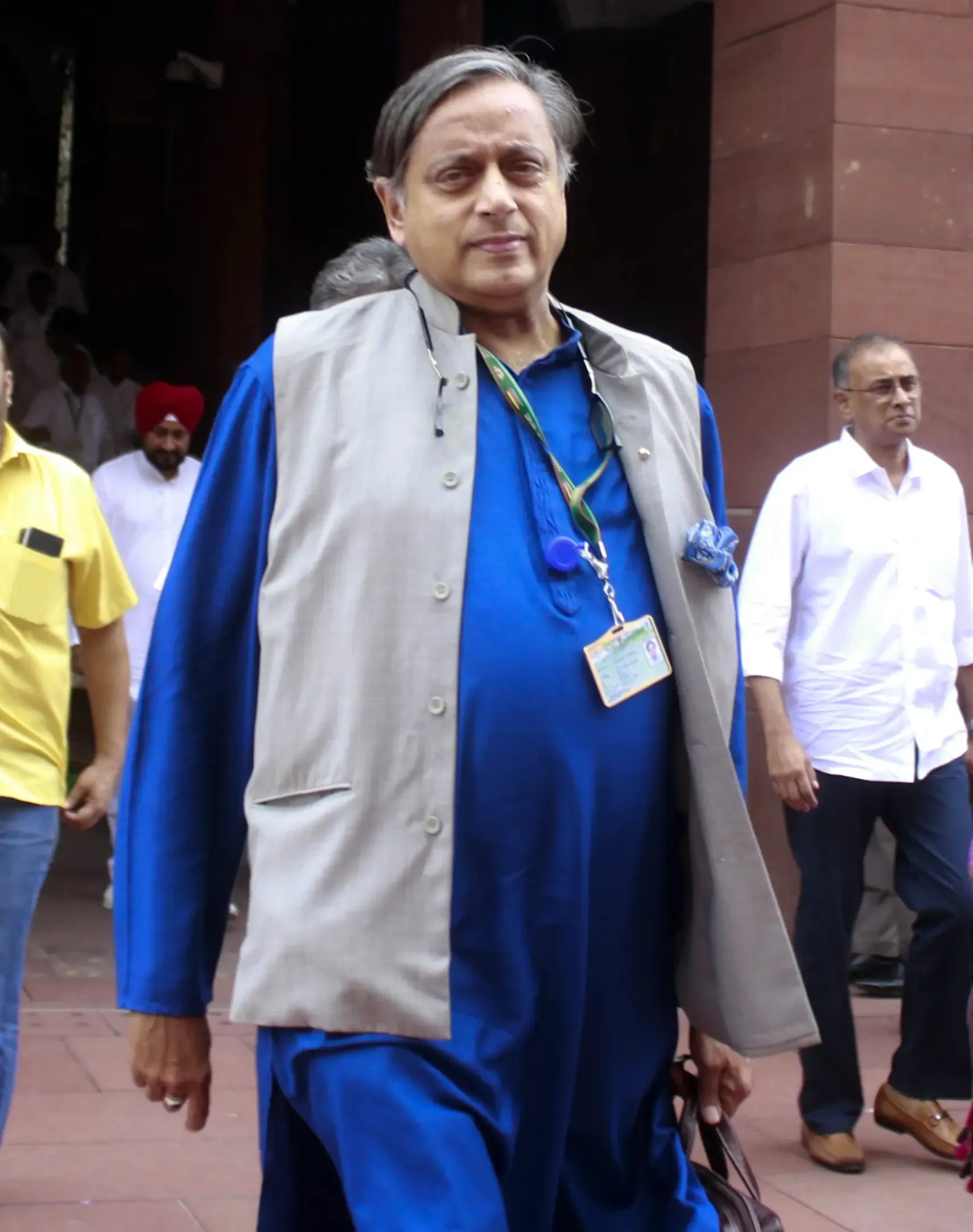 Is Shashi Tharoor Overstepping by Praising Vijayan?