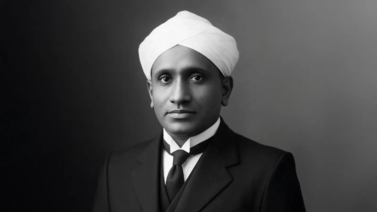 क्या सीवी रमन भौतिकी में नोबेल पाने वाले पहले एशियाई हैं, जिनकी खोज ने भारत को विश्व पटल पर चमकाया?