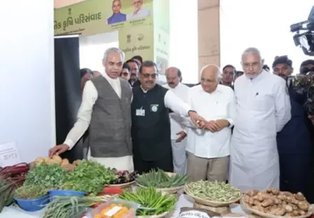 प्राकृतिक खेती को बढ़ावा देने के लिए गुजरात विधानसभा परिसर में लगाई प्रदर्शनी, राज्यपाल आचार्य देवव्रत ने किया उद्घाटन