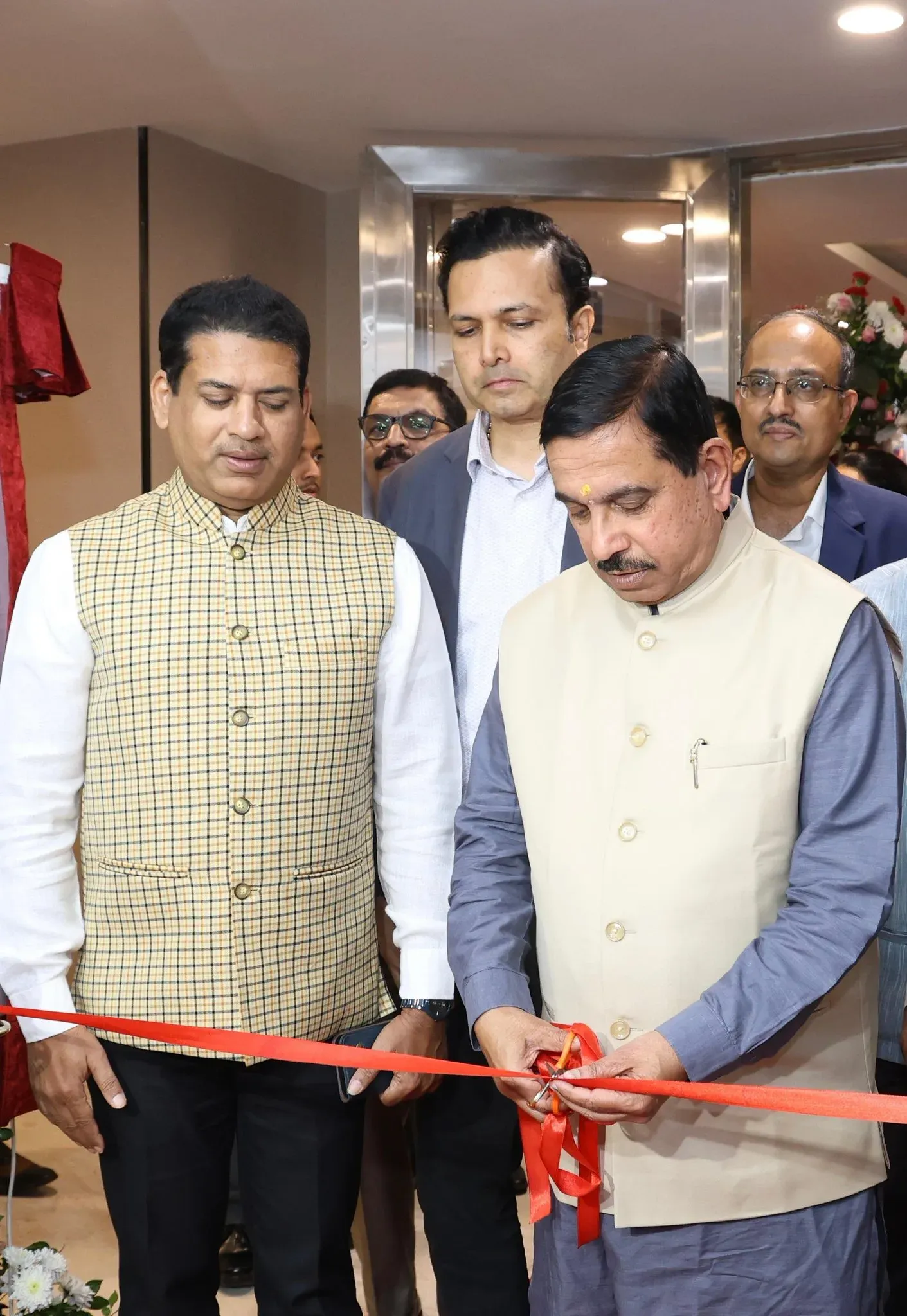 Pralhad Joshi inaugurates SECI's new Delhi HQ at World Trade Centre
