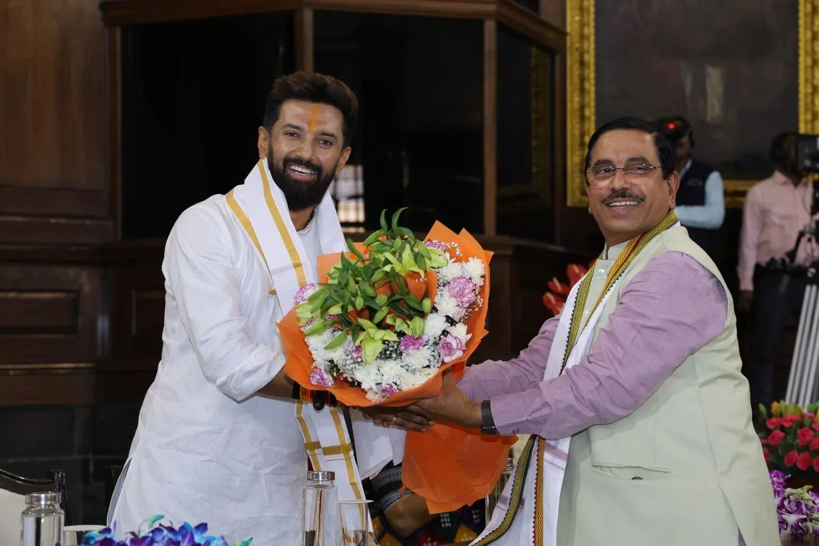 Pralhad Joshi Wishes Chirag Paswan a Happy Birthday