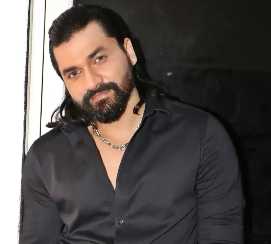 Prashant Bajaj Joins Forces with Sunny Deol & Rashmika Mandanna in 'Coal King'