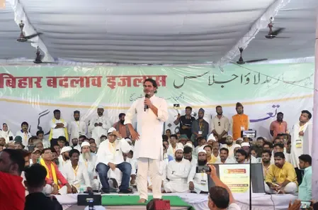 प्रशांत किशोर का महागठबंधन पर हमला, बोले, भाजपा का डर दिखाकर मुसलमानों का वोट लिया