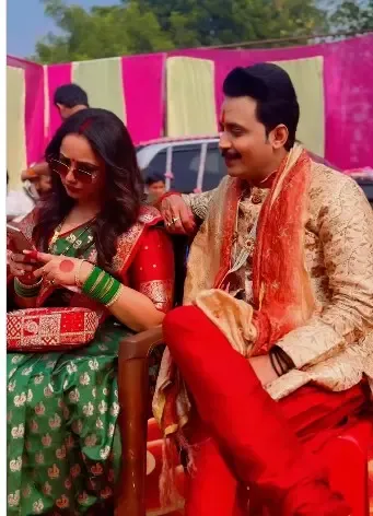 क्या रानी चटर्जी ने प्रशांत सिंह के जन्मदिन पर दिखाया क्लासिक अंदाज?