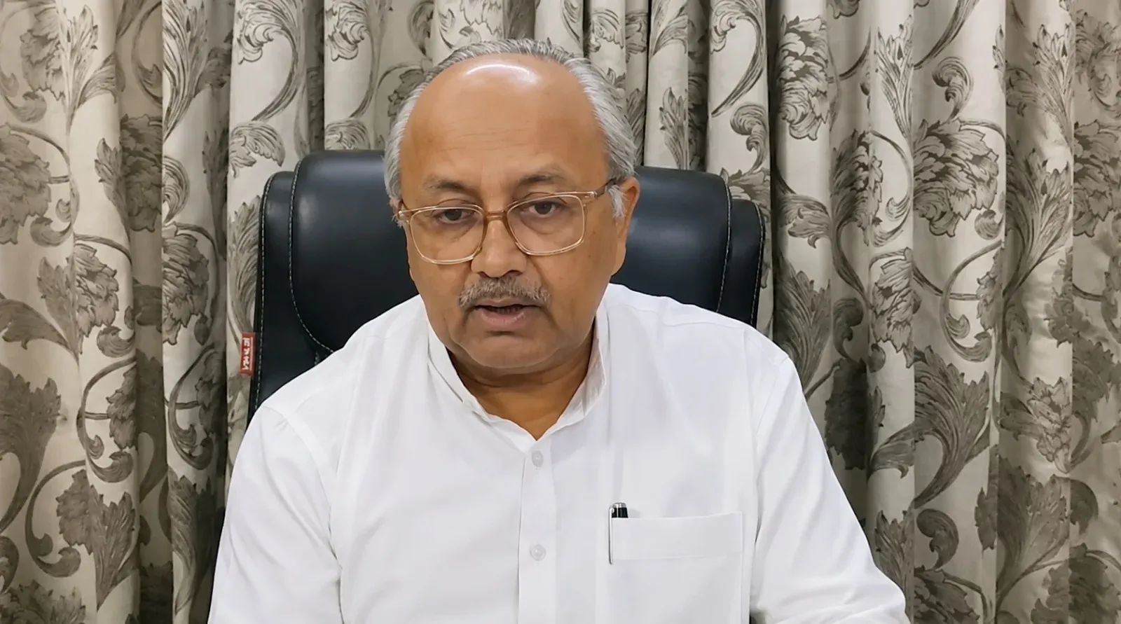 सिद्धार्थ नाथ सिंह का अखिलेश पर पलटवार: पेपर लीक, राम मंदिर चढ़ावा और जाति राजनीति पर सीधे सवाल